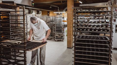 Pas question de multiplier les fournées dans une journée, pour réduire les appels de puissance. @Fournil Bio Pas question de multiplier les fournées dans une journée, pour réduire les appels de puissance. @Fournil Bio